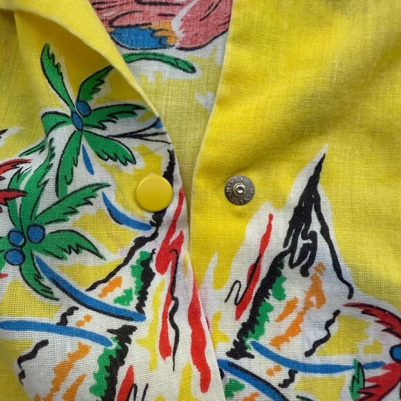 VTG 70s Loungees Shirt Womens 12/14 Yellow Parrot Top Snap Cover Up Pocket USA - Picture 8 of 9